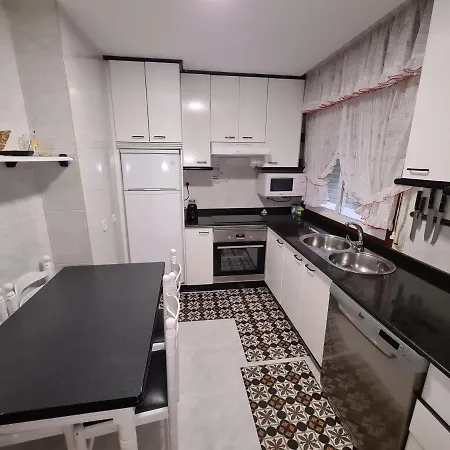 Casa Campelo- Apto Playa De Rodeira - Garaje Y Wifi Gratis Cangas do Morrazo